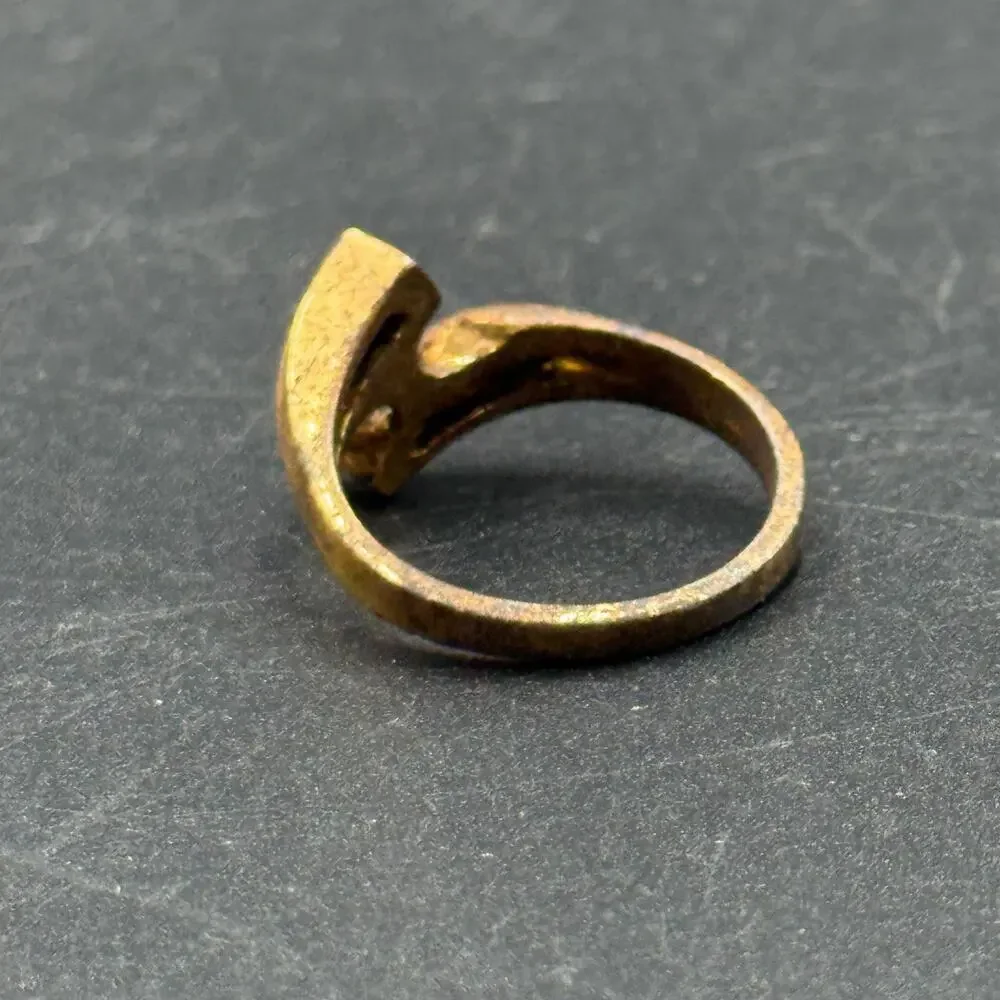 Vintage Marquise Bypass Ring Central Stone Gold Tone